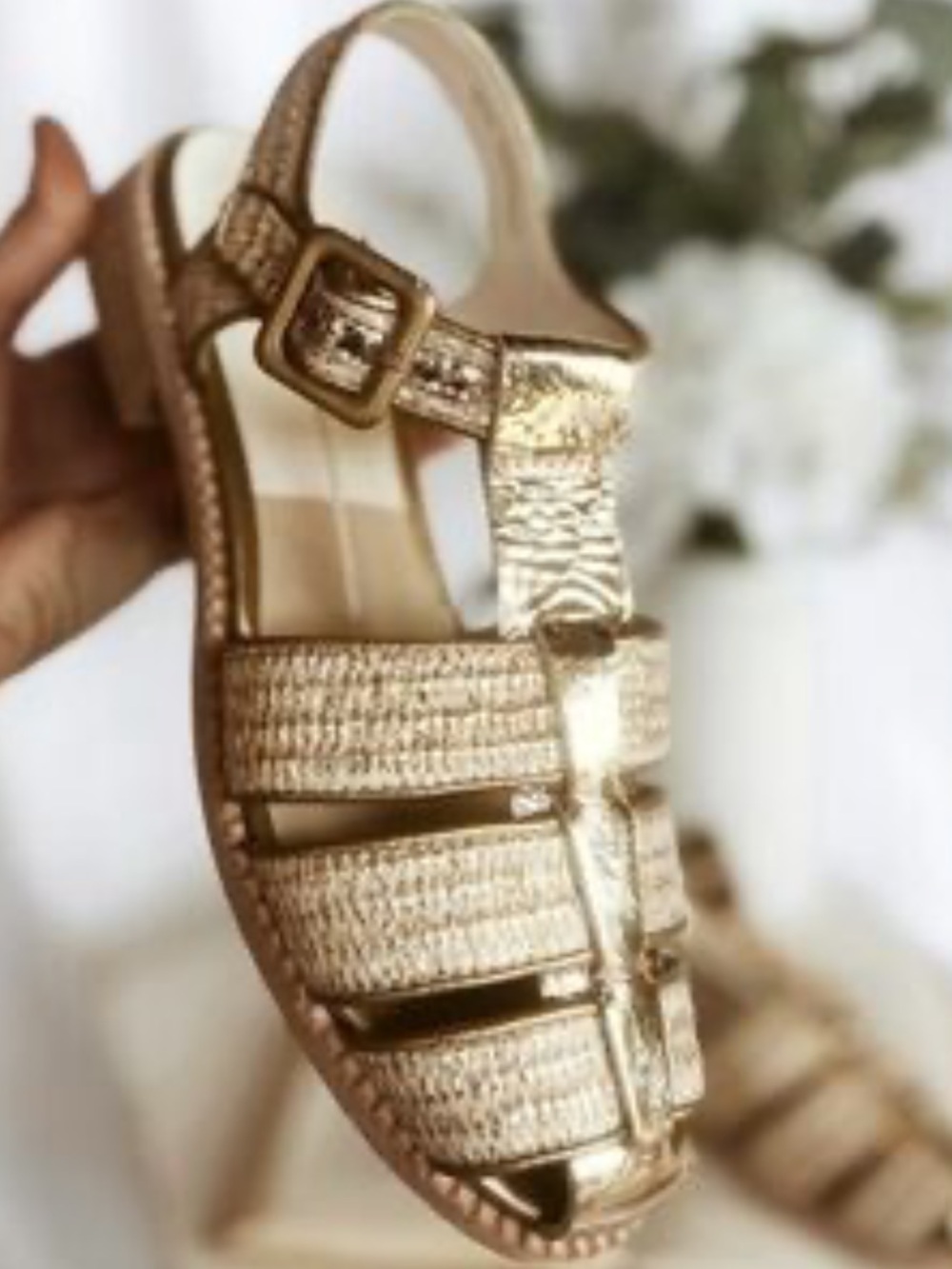 Dolce Vita Ashtyn Metallic Taupe Woven Sandal size 6.5